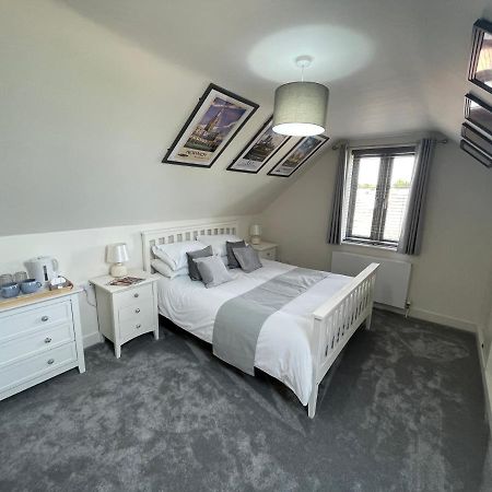 The Top Floor Stretham Екстер'єр фото