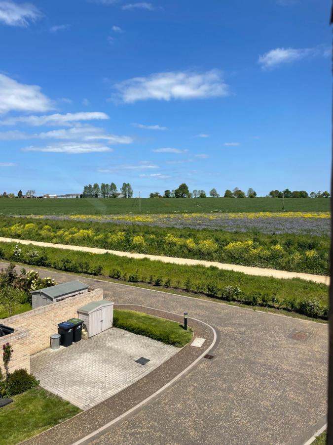 The Top Floor Stretham Екстер'єр фото